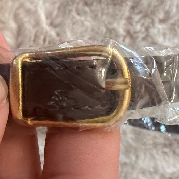 ETIENNE AIGNER CAVALIER COLLECTION SIGNATURE LEATHER SADDLE BAG - Picture 11 of 17